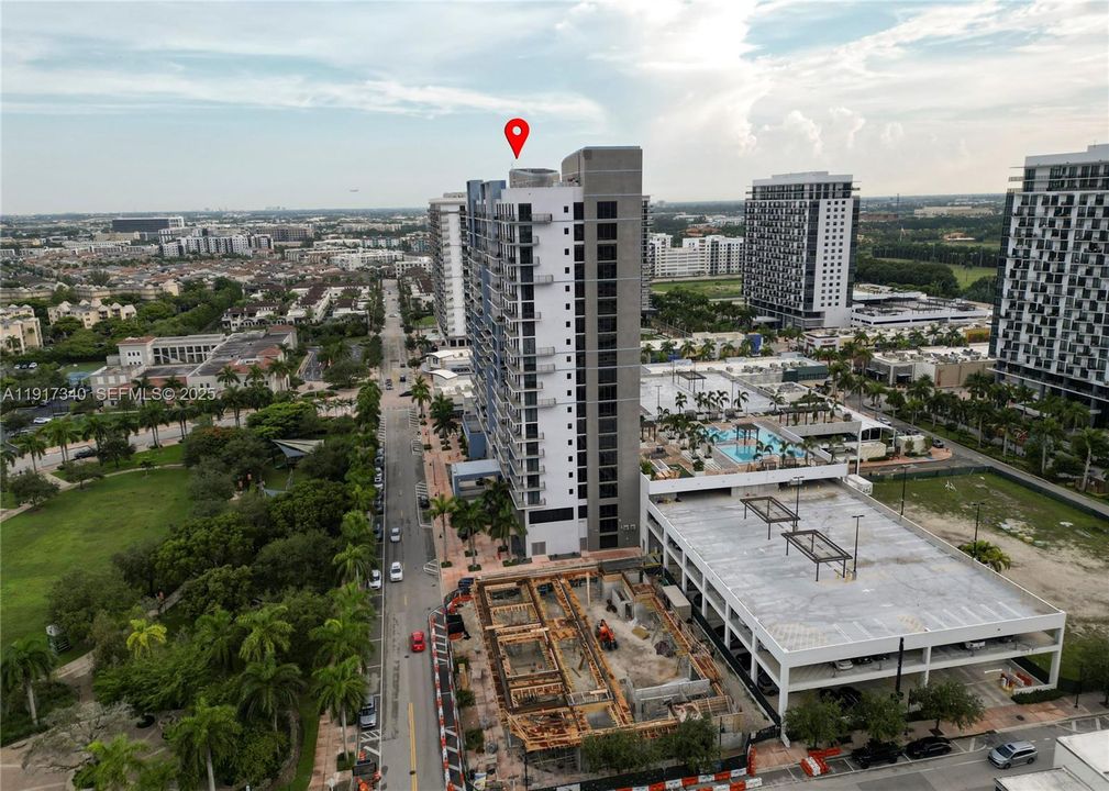 For Sale: $590,000 (2 beds, 2 baths, 1040 Square Feet)