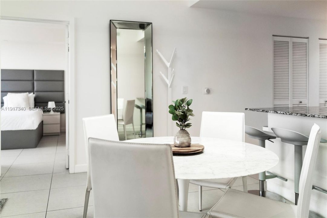 For Sale: $590,000 (2 beds, 2 baths, 1040 Square Feet)