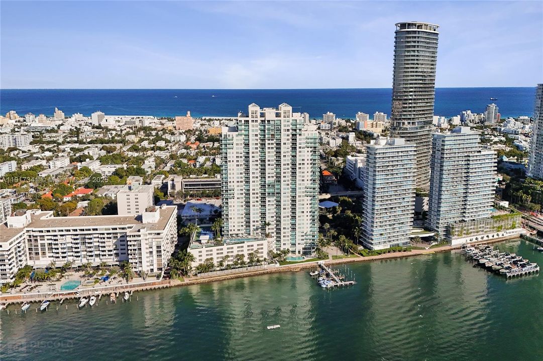 For Sale: $2,999,999 (2 beds, 2 baths, 1456 Square Feet)