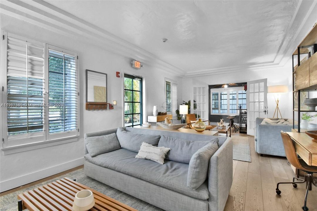 For Sale: $2,900,000 (12 beds, 11 baths, 4689 Square Feet)