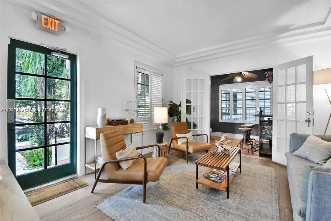 For Sale: $2,900,000 (12 beds, 11 baths, 4689 Square Feet)