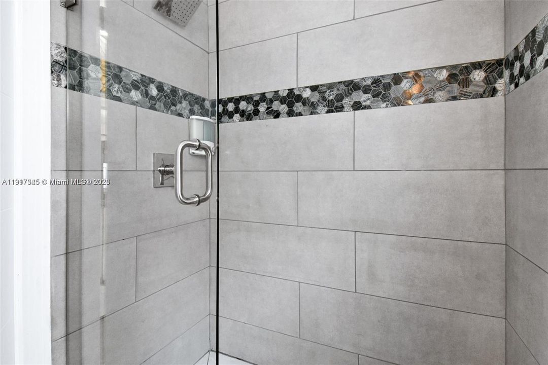 For Sale: $2,900,000 (12 beds, 11 baths, 4689 Square Feet)