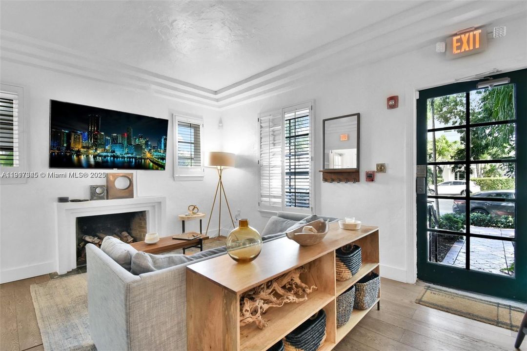 For Sale: $2,900,000 (12 beds, 11 baths, 4689 Square Feet)