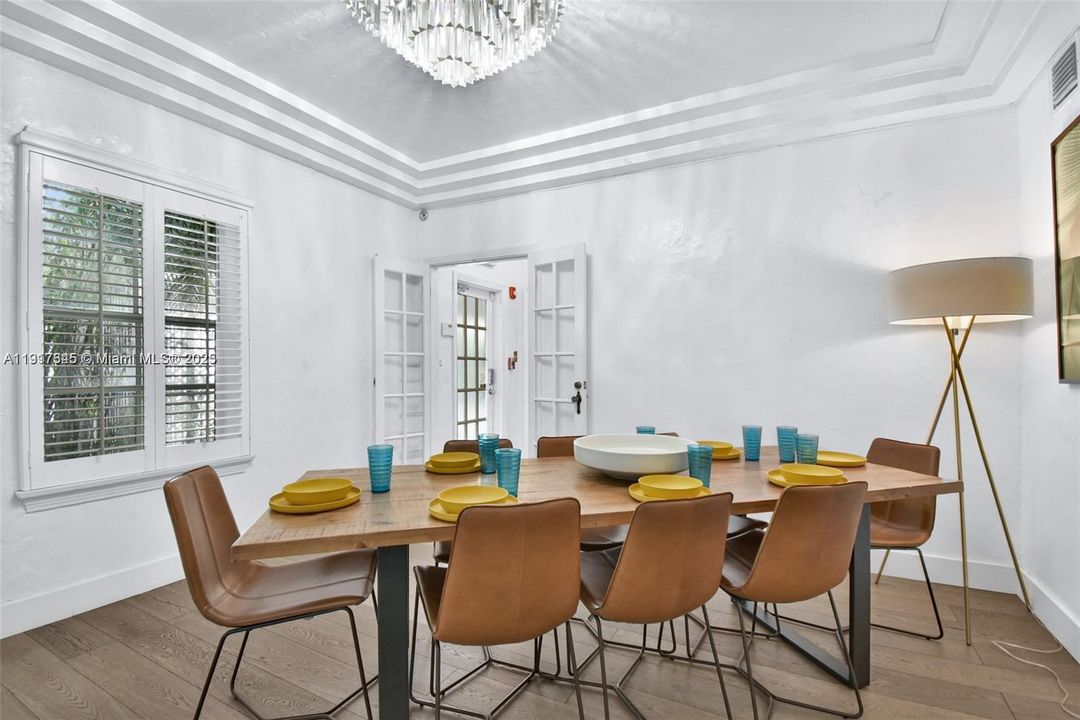 For Sale: $2,900,000 (12 beds, 11 baths, 4689 Square Feet)