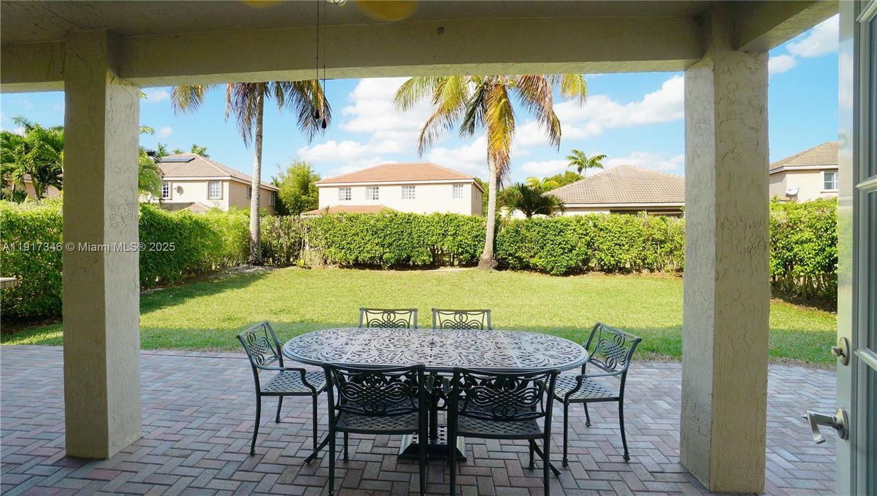 出租: $6,100 (5 贝兹, 4 浴室, 2798 平方英尺)