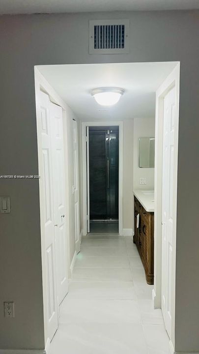 出租: $2,200 (2 贝兹, 2 浴室, 1057 平方英尺)