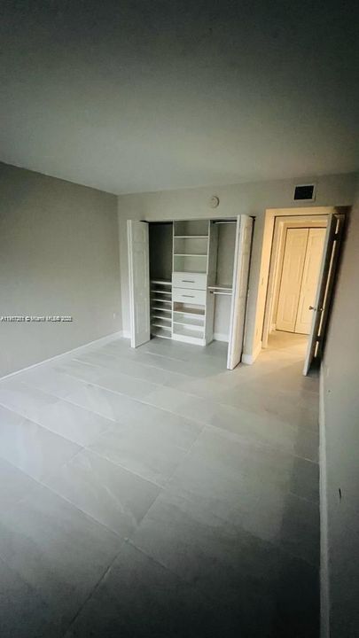 出租: $2,200 (2 贝兹, 2 浴室, 1057 平方英尺)