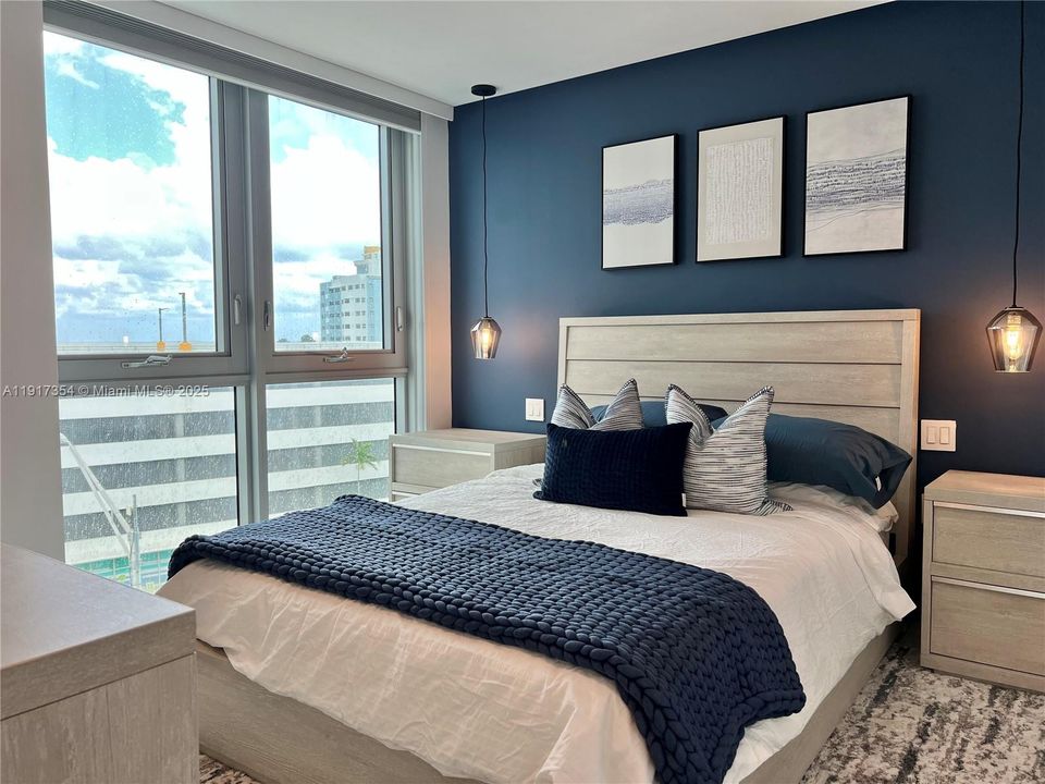 For Rent: $4,400 (1 beds, 1 baths, 779 Square Feet)