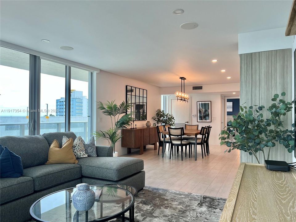 For Rent: $4,400 (1 beds, 1 baths, 779 Square Feet)