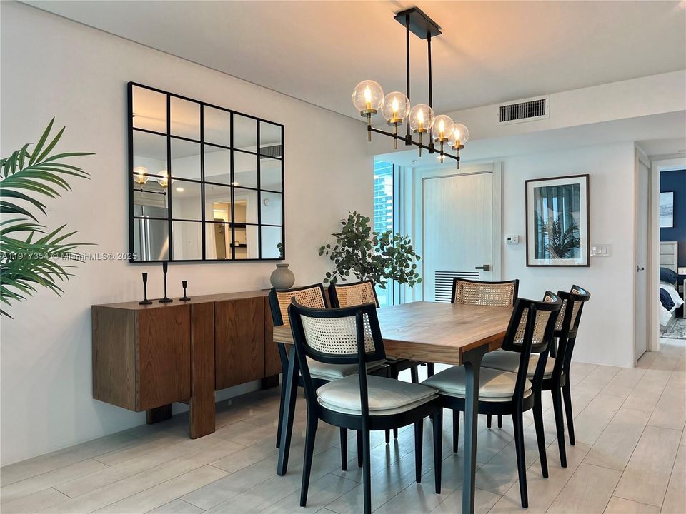 For Rent: $4,400 (1 beds, 1 baths, 779 Square Feet)