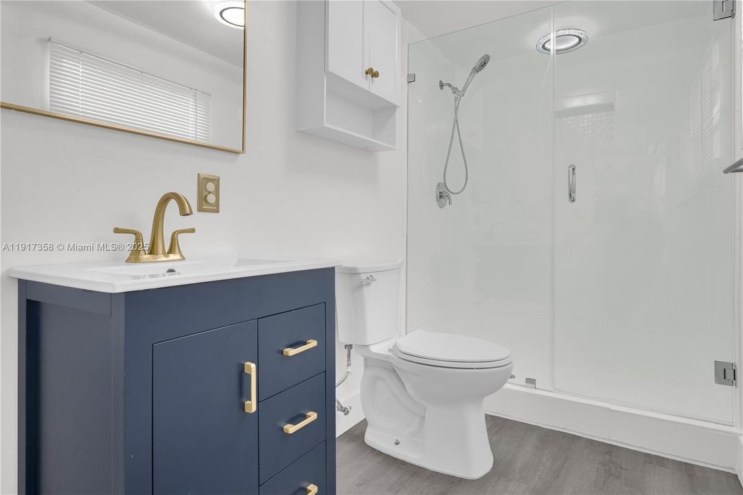 待售: $950,000 (0 贝兹, 0 浴室, 2727 平方英尺)