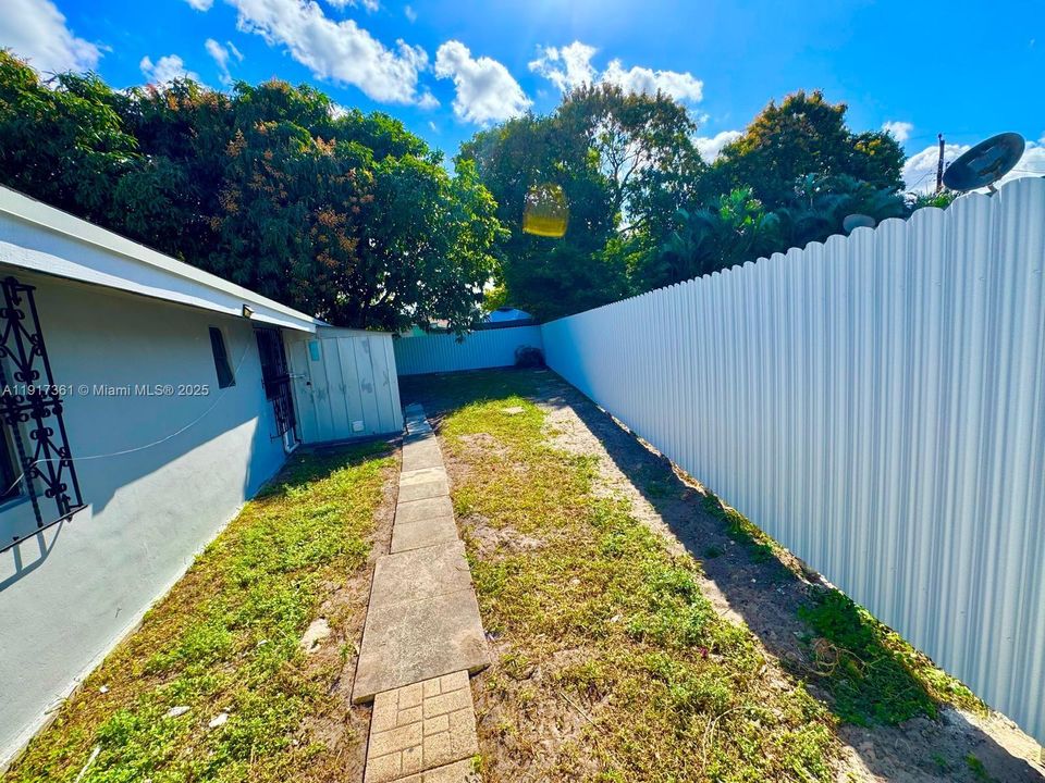 En Venta: $495,000 (3 camas, 2 baños, 1213 Pies cuadrados)