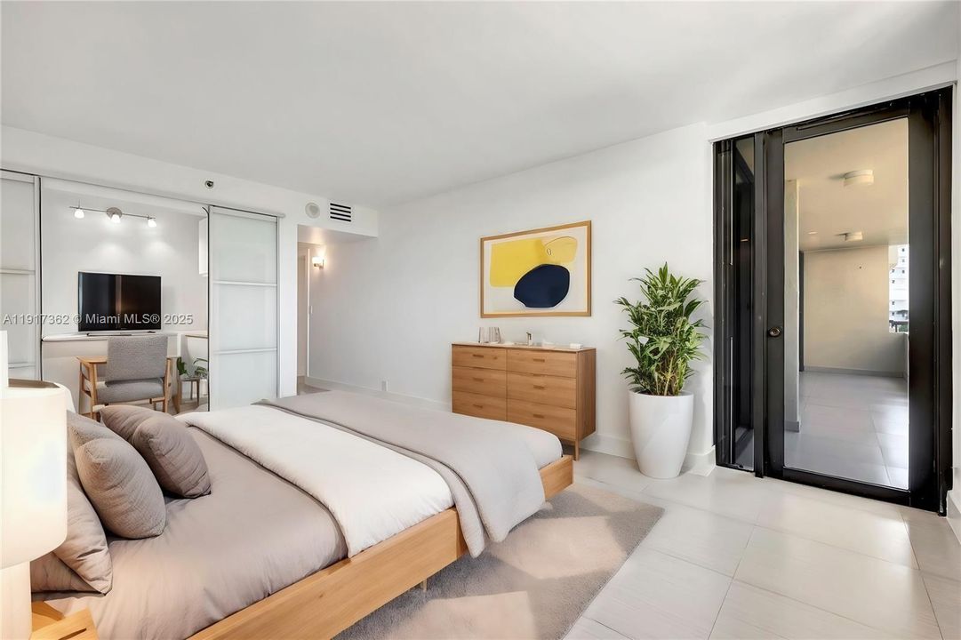 For Rent: $5,000 (2 beds, 2 baths, 1335 Square Feet)