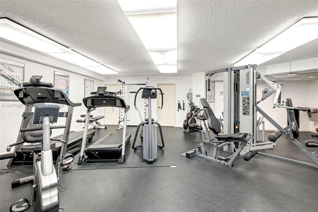 For Rent: $5,000 (2 beds, 2 baths, 1335 Square Feet)