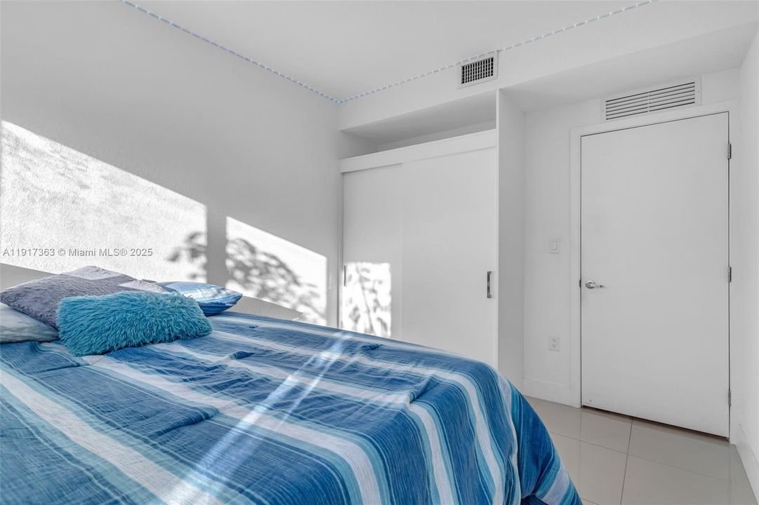 En Venta: $425,000 (4 camas, 3 baños, 1398 Pies cuadrados)