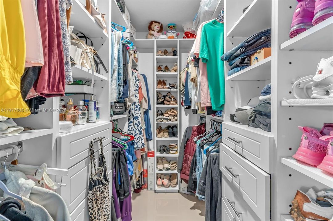 En Venta: $425,000 (4 camas, 3 baños, 1398 Pies cuadrados)