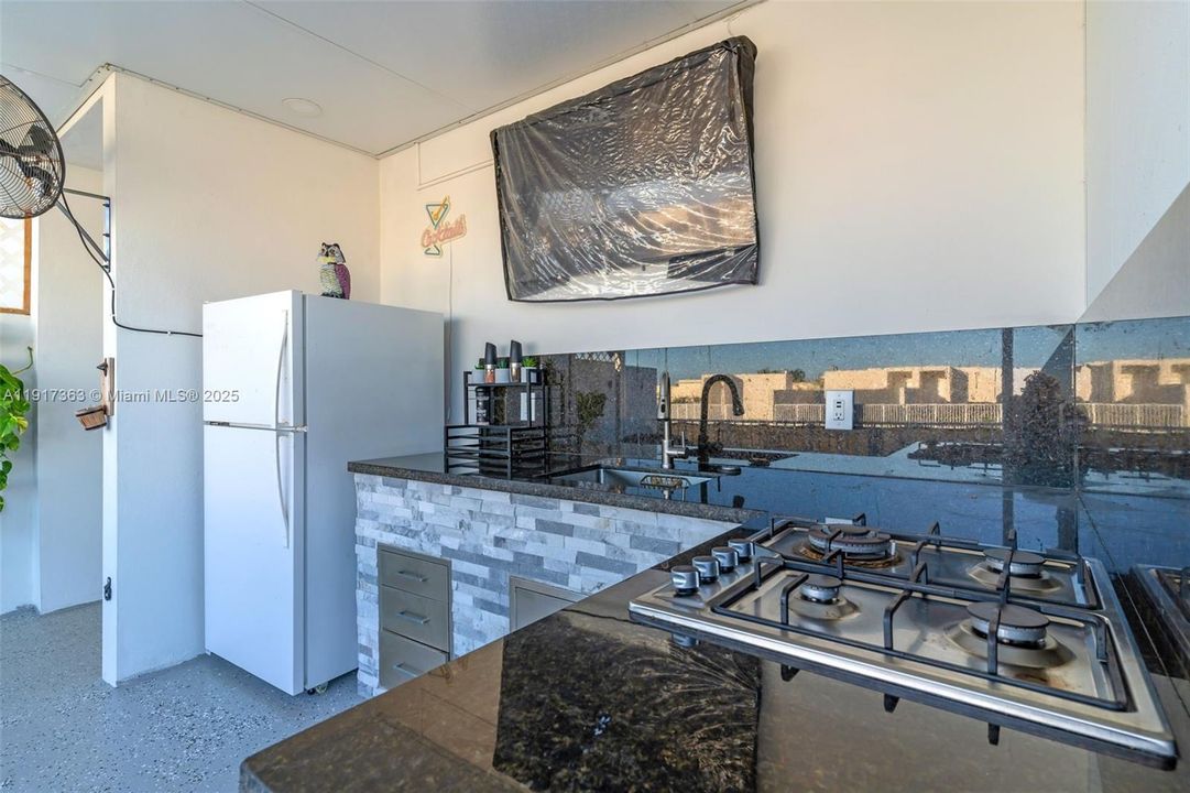 En Venta: $425,000 (4 camas, 3 baños, 1398 Pies cuadrados)