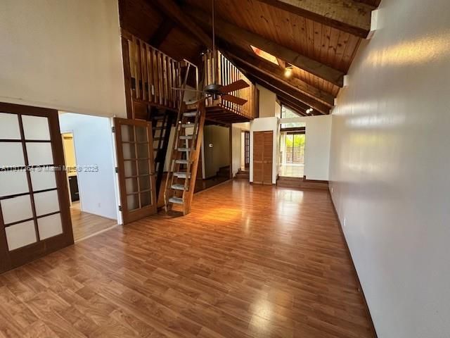 合同活跃: $2,450 (2 贝兹, 2 浴室, 1030 平方英尺)