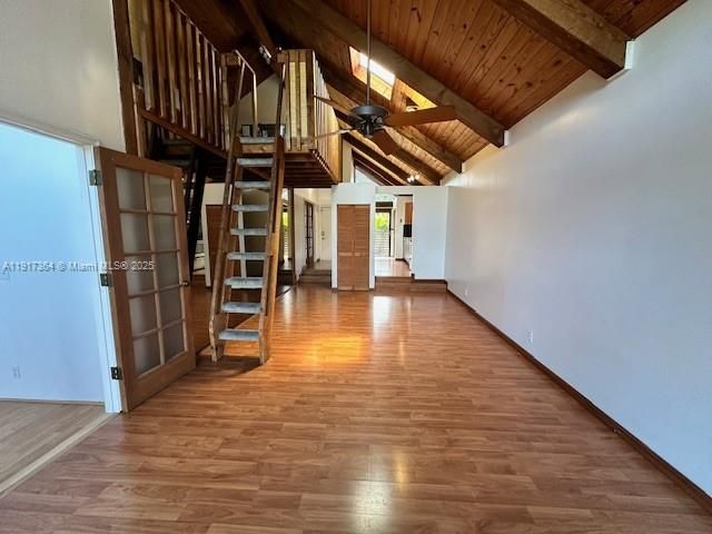 合同活跃: $2,450 (2 贝兹, 2 浴室, 1030 平方英尺)