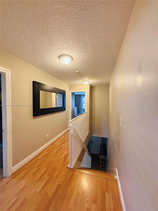 Active With Contract: $479,900 (3 beds, 2 baths, 1428 Square Feet)