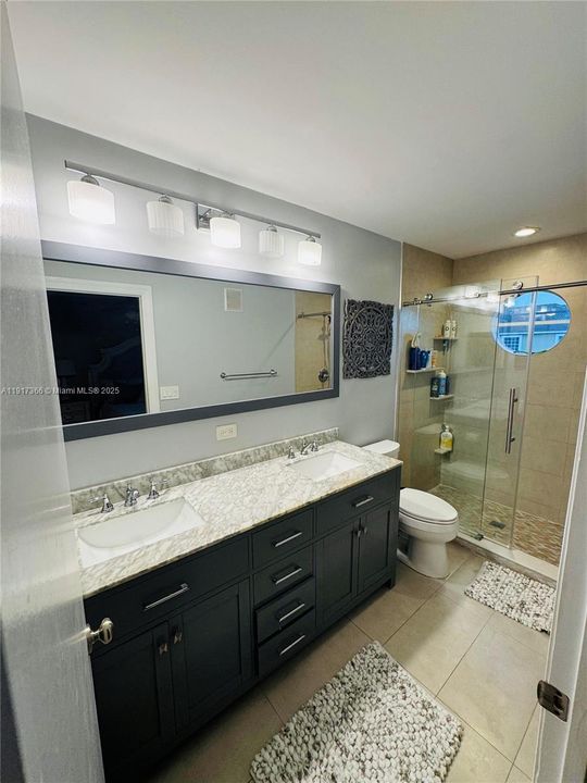 Active With Contract: $479,900 (3 beds, 2 baths, 1428 Square Feet)