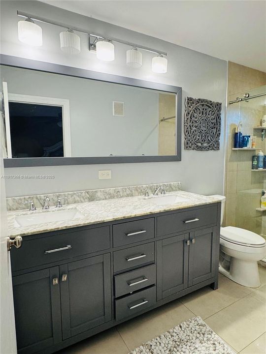 Active With Contract: $479,900 (3 beds, 2 baths, 1428 Square Feet)