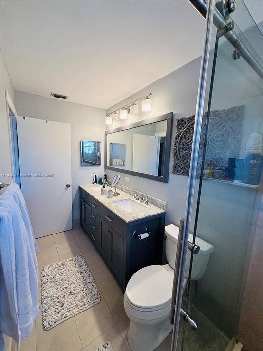 Active With Contract: $479,900 (3 beds, 2 baths, 1428 Square Feet)