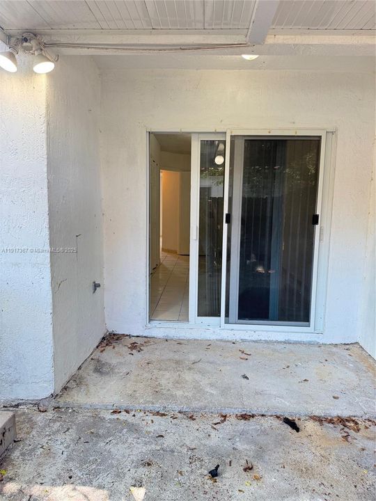 На продажу: $425,000 (4 спален, 2 ванн, 1229 Квадратных фут)