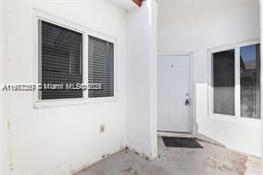 На продажу: $425,000 (4 спален, 2 ванн, 1229 Квадратных фут)