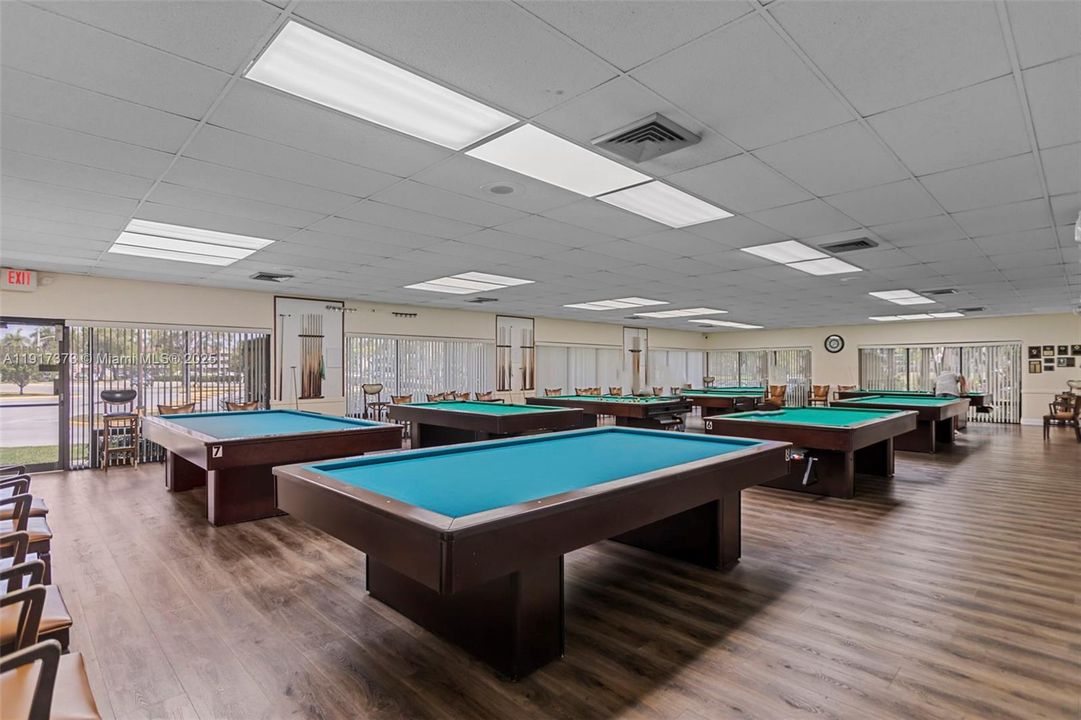 For Sale: $95,000 (1 beds, 1 baths, 590 Square Feet)