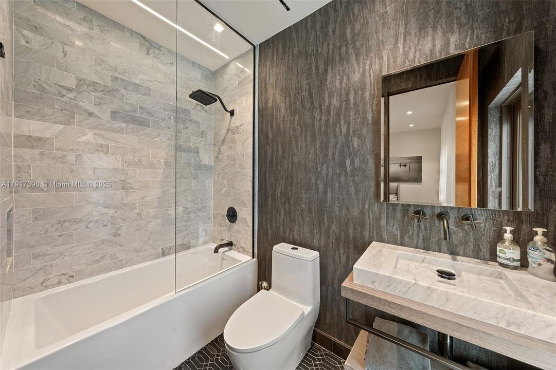 For Sale: $4,495,000 (4 beds, 4 baths, 3622 Square Feet)