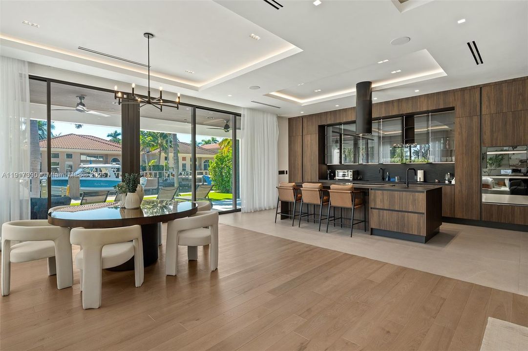 For Sale: $4,495,000 (4 beds, 4 baths, 3622 Square Feet)