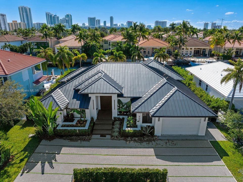 For Sale: $4,495,000 (4 beds, 4 baths, 3622 Square Feet)