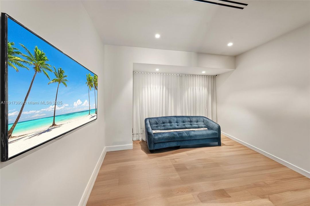 For Sale: $4,495,000 (4 beds, 4 baths, 3622 Square Feet)