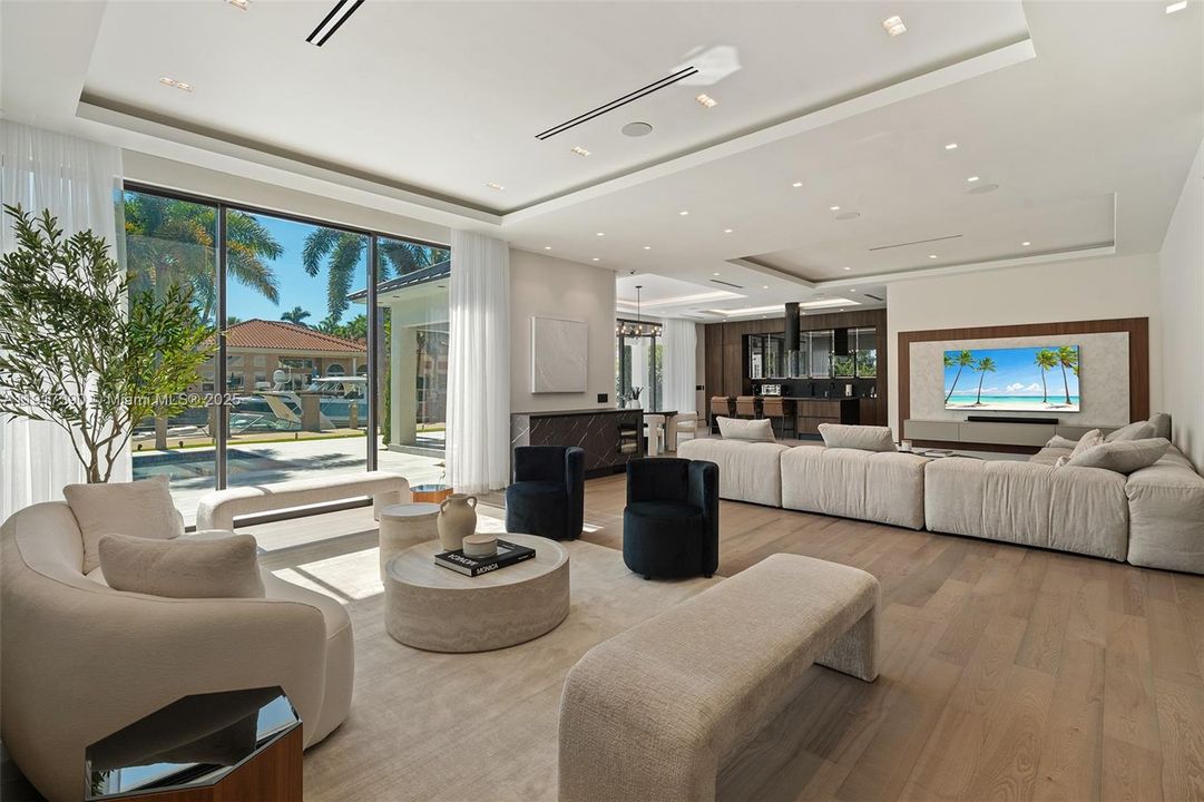 For Sale: $4,495,000 (4 beds, 4 baths, 3622 Square Feet)