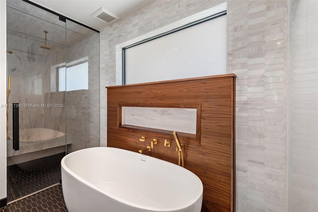 For Sale: $4,495,000 (4 beds, 4 baths, 3622 Square Feet)