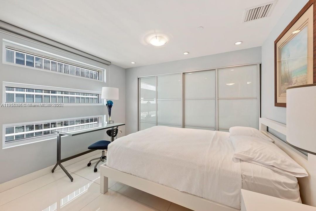 待售: $5,000,000 (5 贝兹, 5 浴室, 4327 平方英尺)