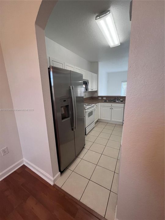 Activo con contrato: $1,950 (2 camas, 2 baños, 1069 Pies cuadrados)