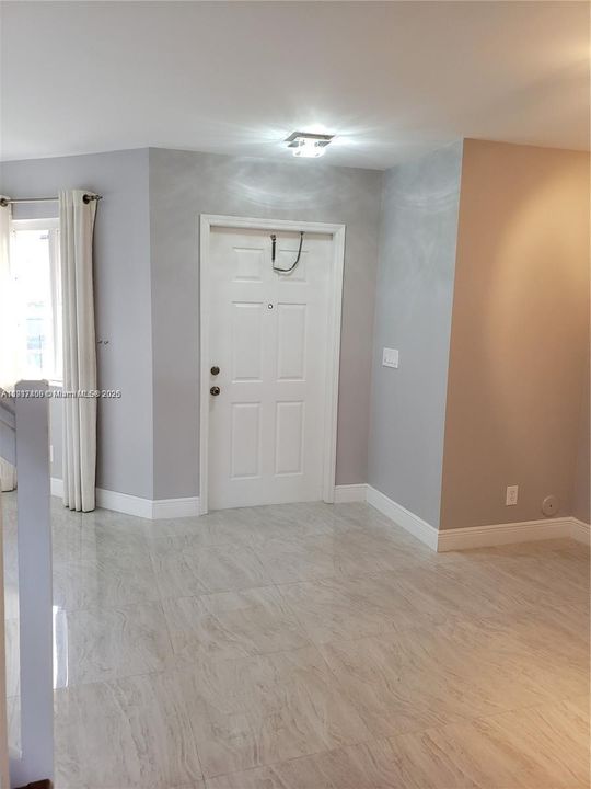 出租: $2,950 (3 贝兹, 2 浴室, 1468 平方英尺)