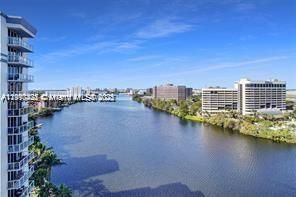 For Rent: $3,495 (3 beds, 2 baths, 1308 Square Feet)