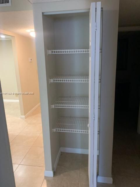 En Renta: $1,550 (1 camas, 1 baños, 704 Pies cuadrados)