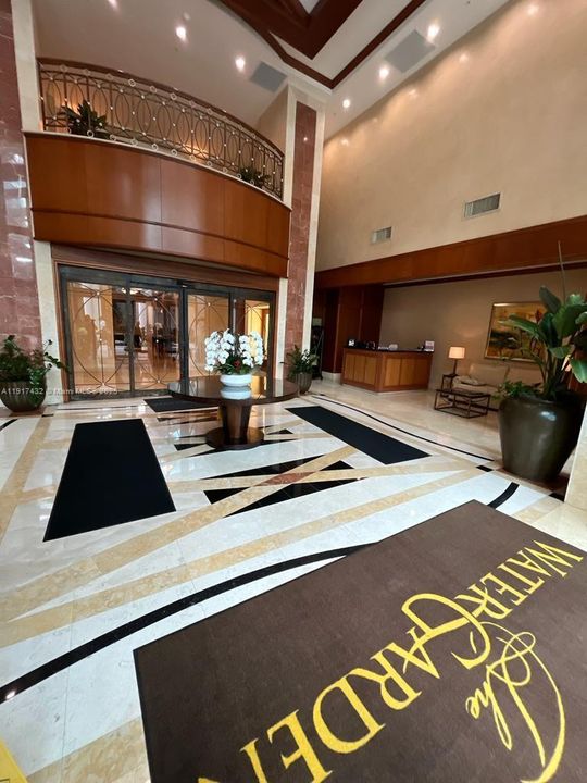 For Sale: $729,000 (2 beds, 2 baths, 1178 Square Feet)