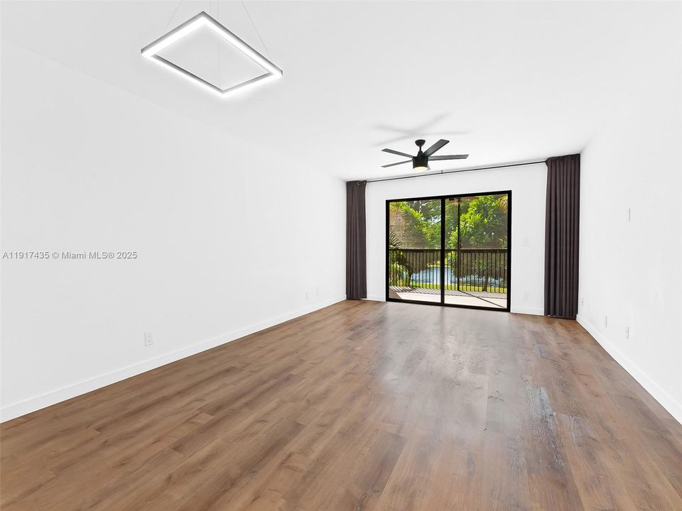 待售: $184,900 (1 贝兹, 2 浴室, 1140 平方英尺)