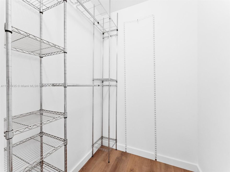 待售: $184,900 (1 贝兹, 2 浴室, 1140 平方英尺)