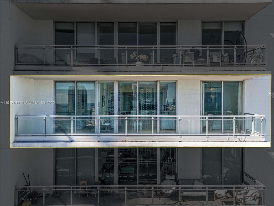 На продажу: $695,000 (2 спален, 2 ванн, 1118 Квадратных фут)