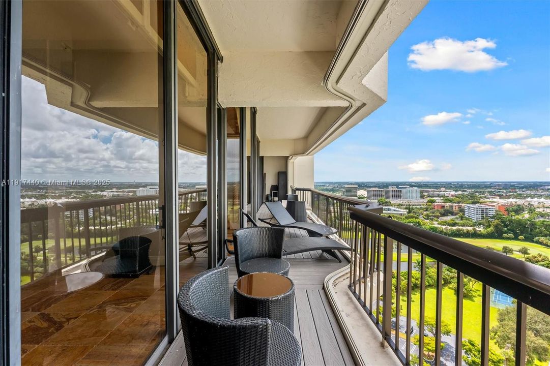 На продажу: $520,000 (2 спален, 2 ванн, 1557 Квадратных фут)