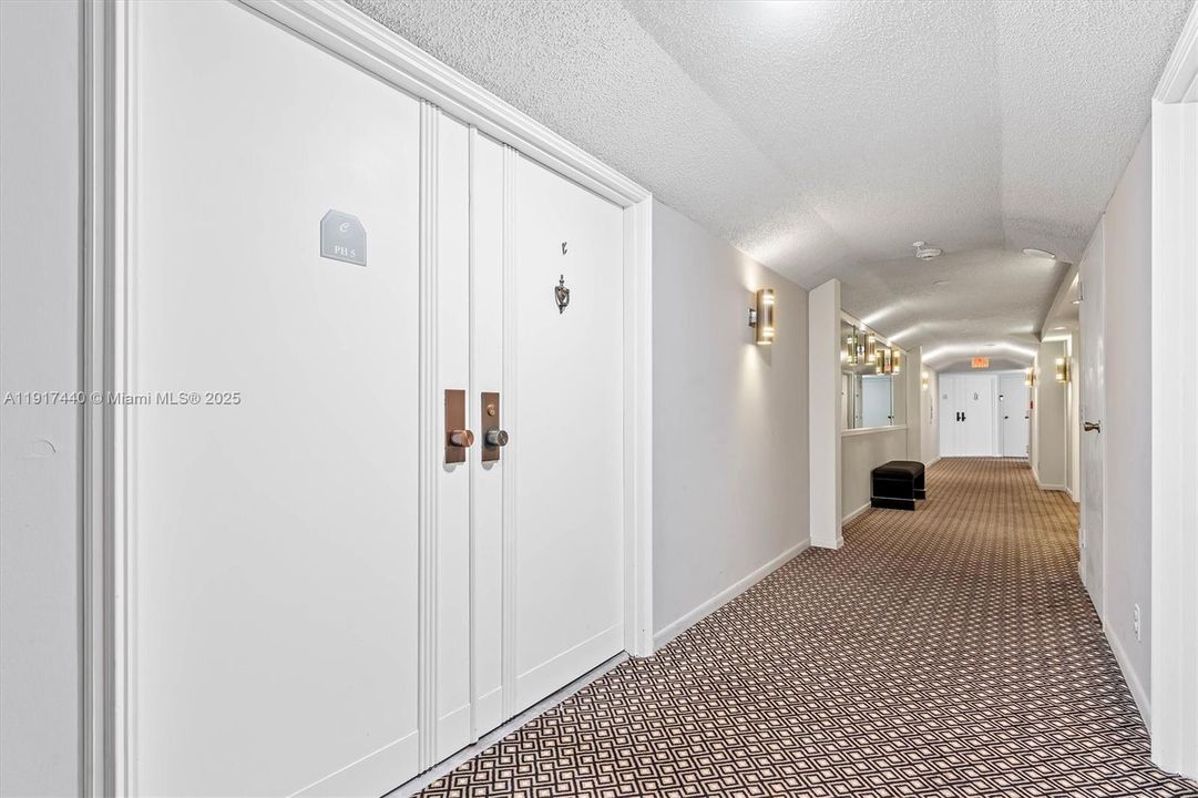 На продажу: $520,000 (2 спален, 2 ванн, 1557 Квадратных фут)