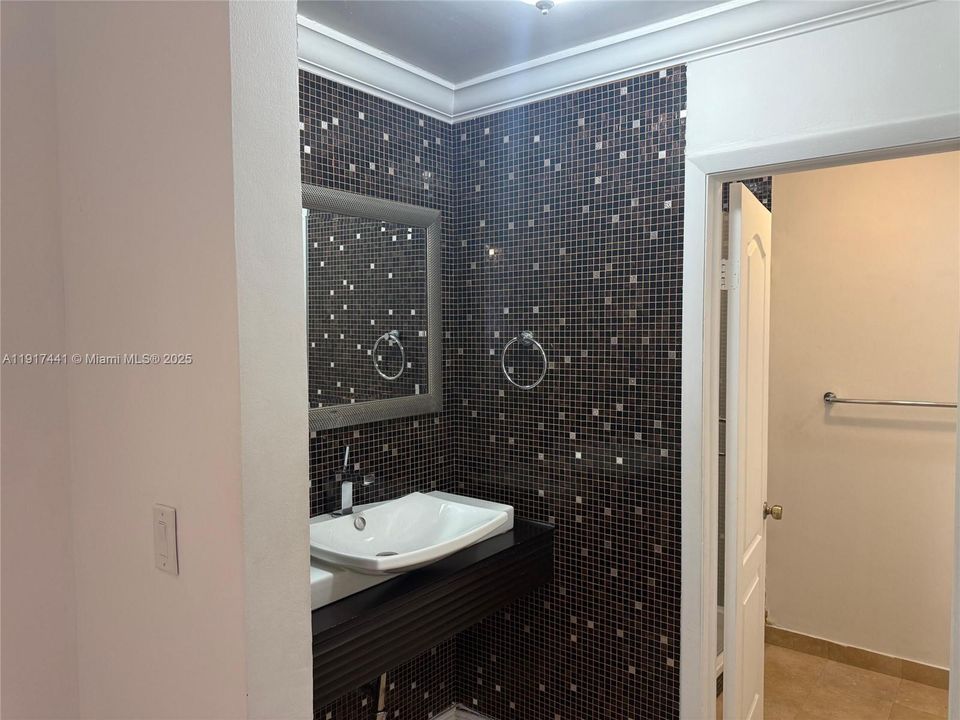 待售: $635,000 (3 贝兹, 2 浴室, 1420 平方英尺)