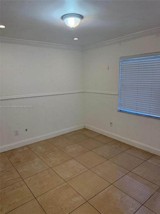 待售: $635,000 (3 贝兹, 2 浴室, 1420 平方英尺)