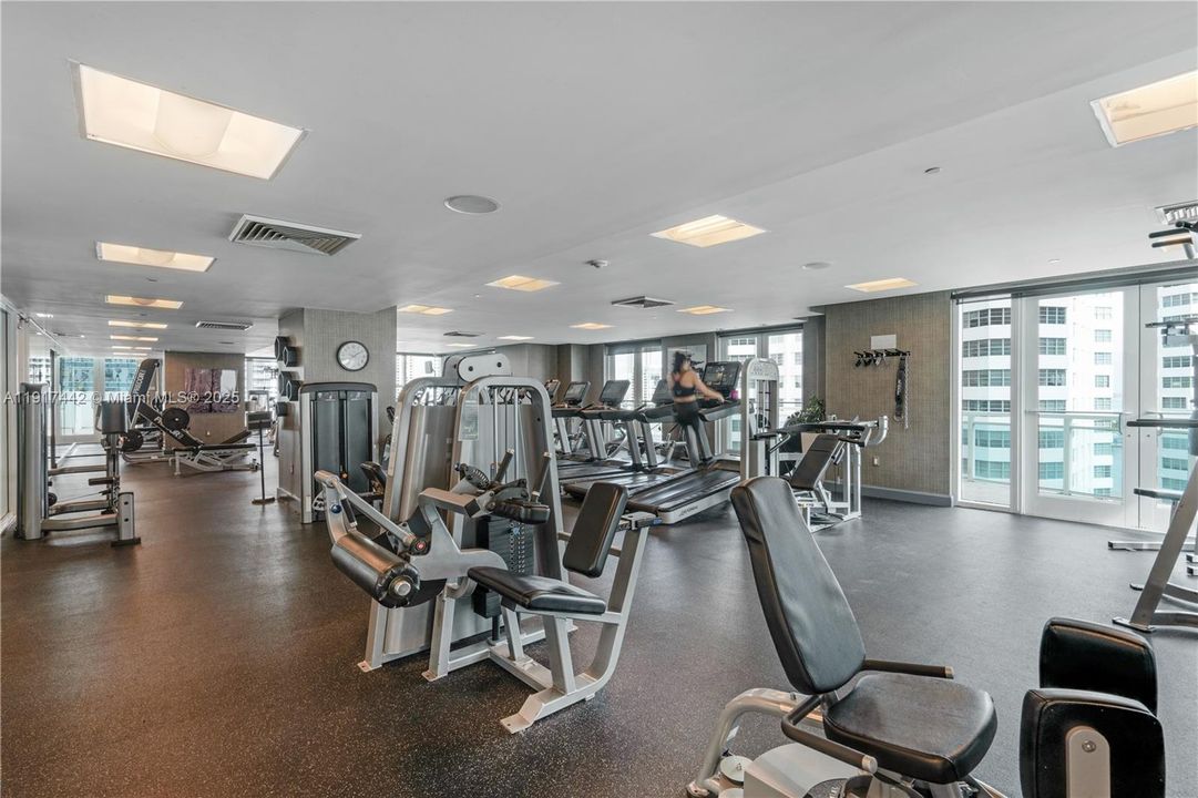 Под контрактом: $3,350 (1 спален, 1 ванн, 628 Квадратных фут)